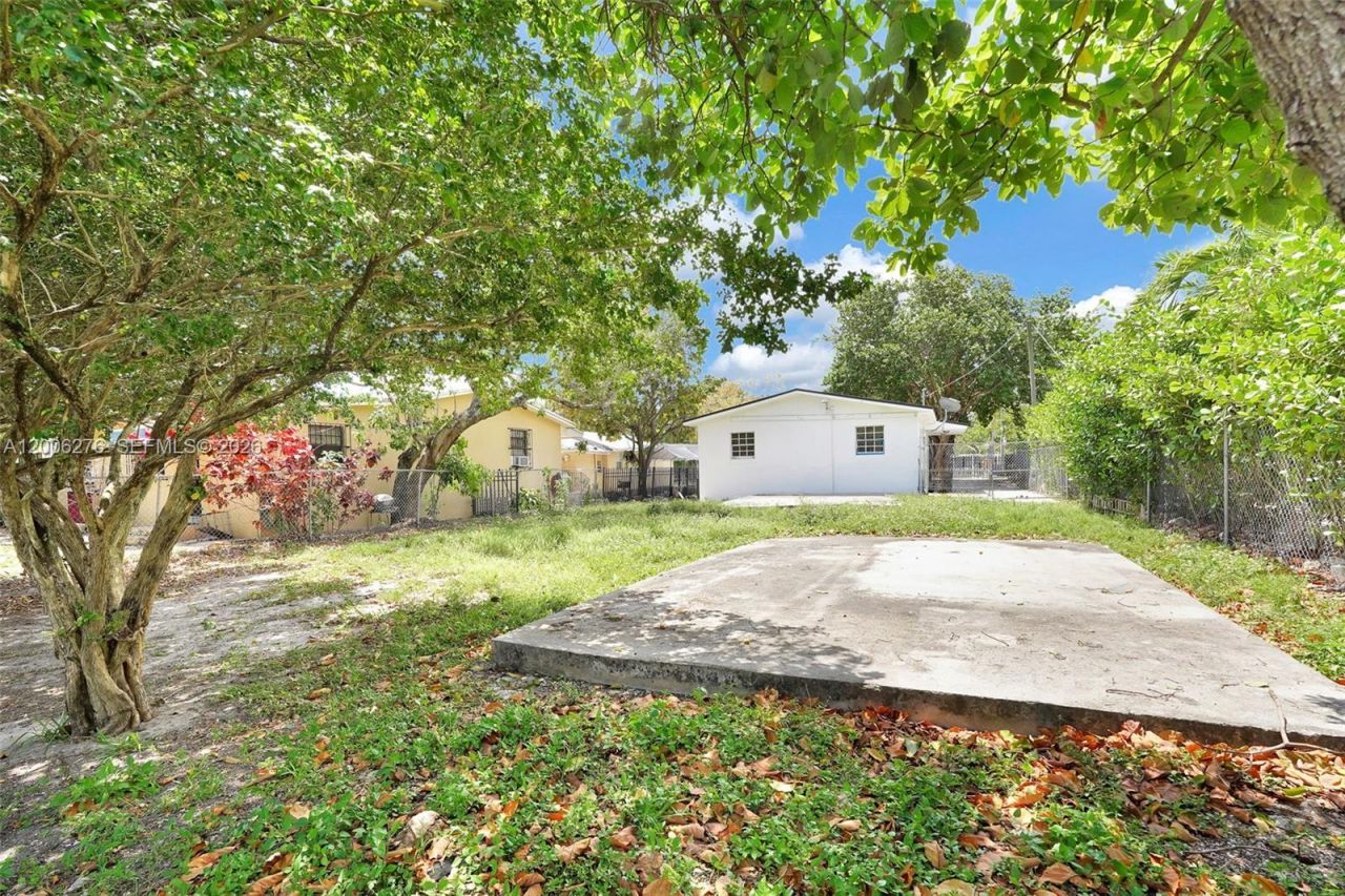 153 NW 42nd St, Unit 1, Miami, FL 33127 Photo