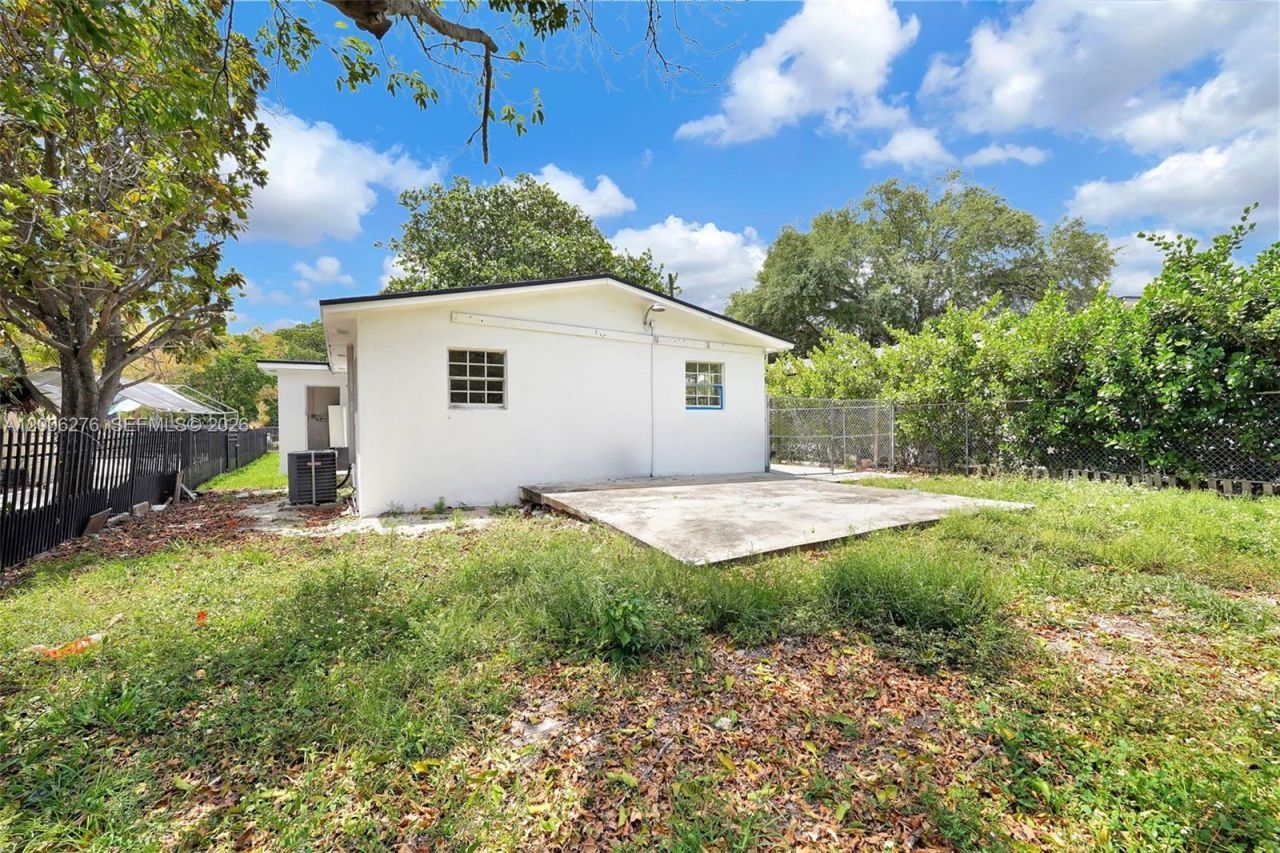 153 NW 42nd St, Unit 1, Miami, FL 33127 Photo