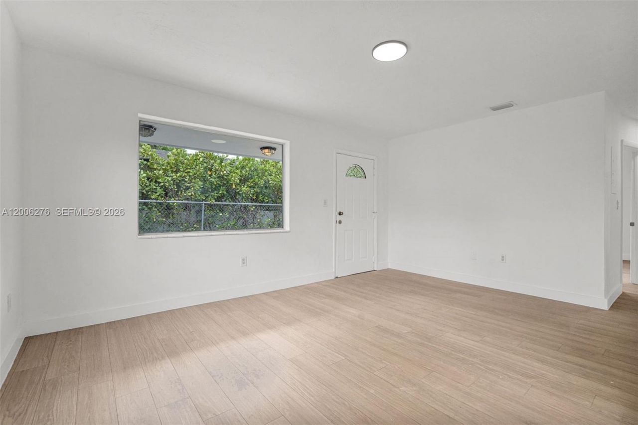 153 NW 42nd St, Unit 1, Miami, FL 33127 Photo