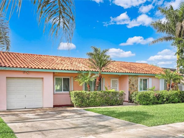 11211 SW 138th Ter , Miami, FL 33176