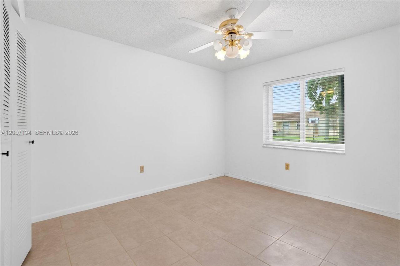 11211 SW 138th Ter, Miami, FL 33176 Photo