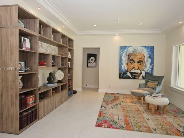 5620 Alton Rd , Miami Beach, FL 33140