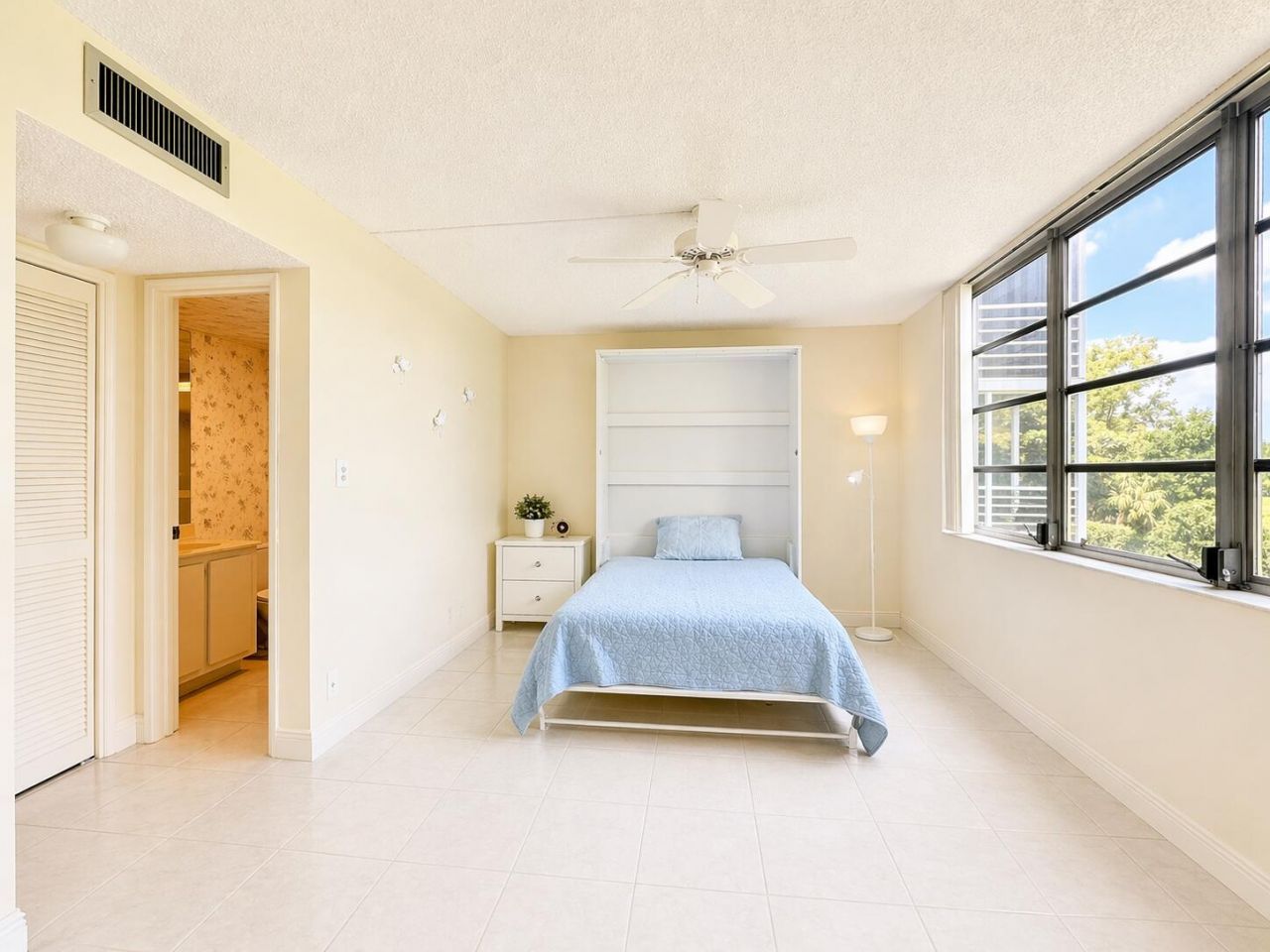 4015 W Palm Aire Drive, Unit 205, Pompano Beach, FL 33069 Photo