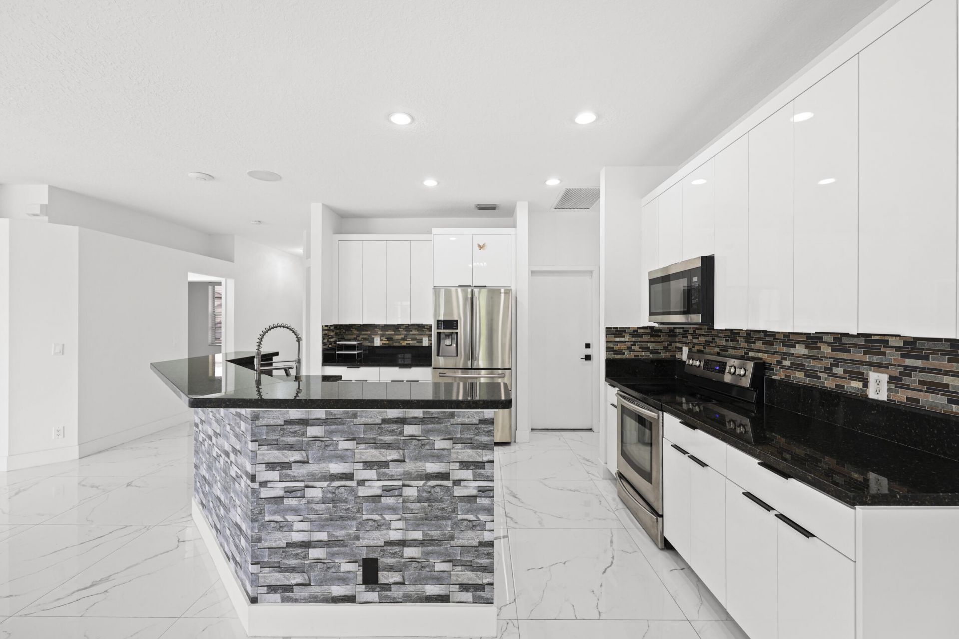 1209 Olympic Circle, Greenacres, FL 33413 Photo