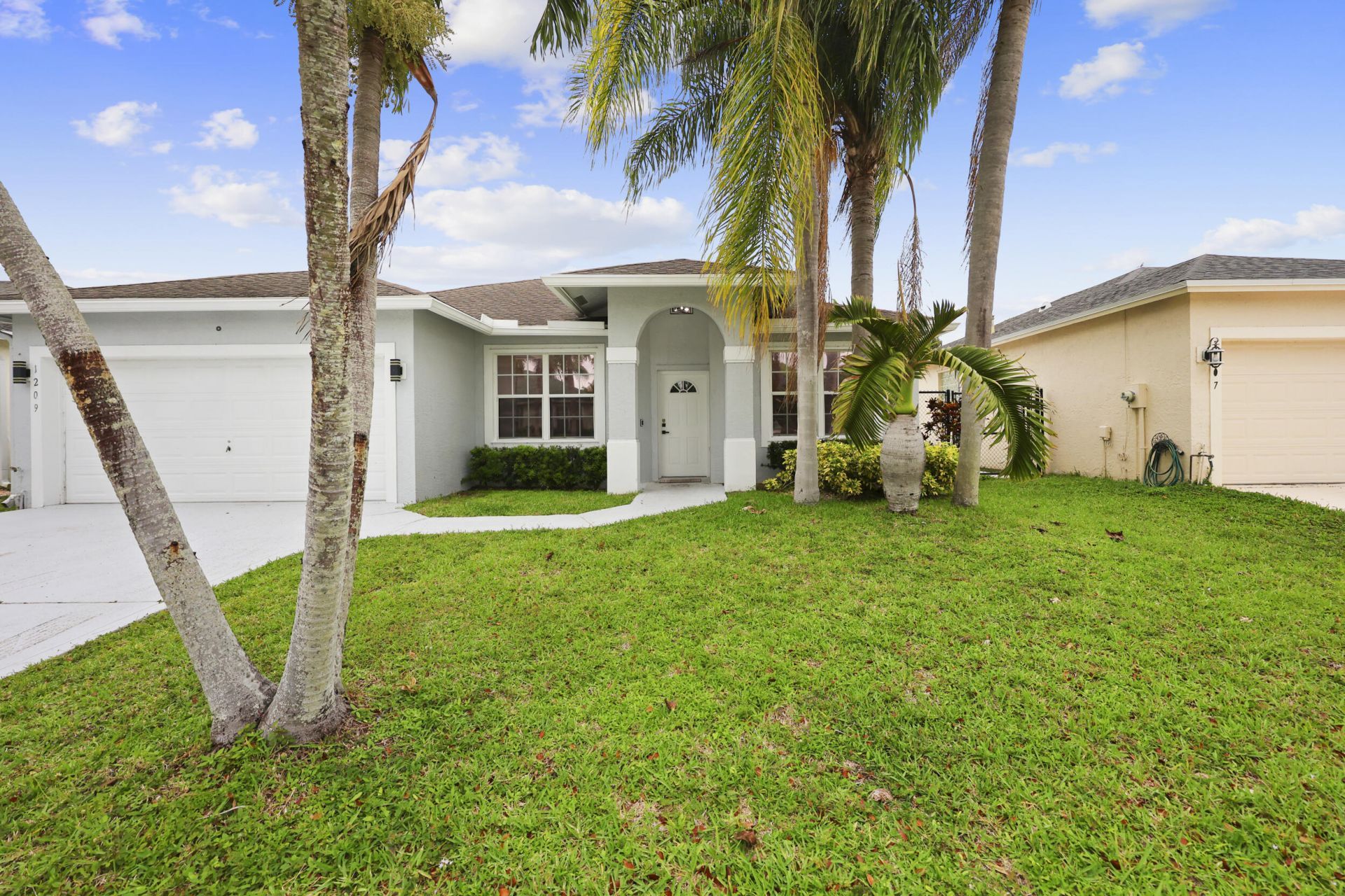 1209 Olympic Circle, Greenacres, FL 33413 Photo