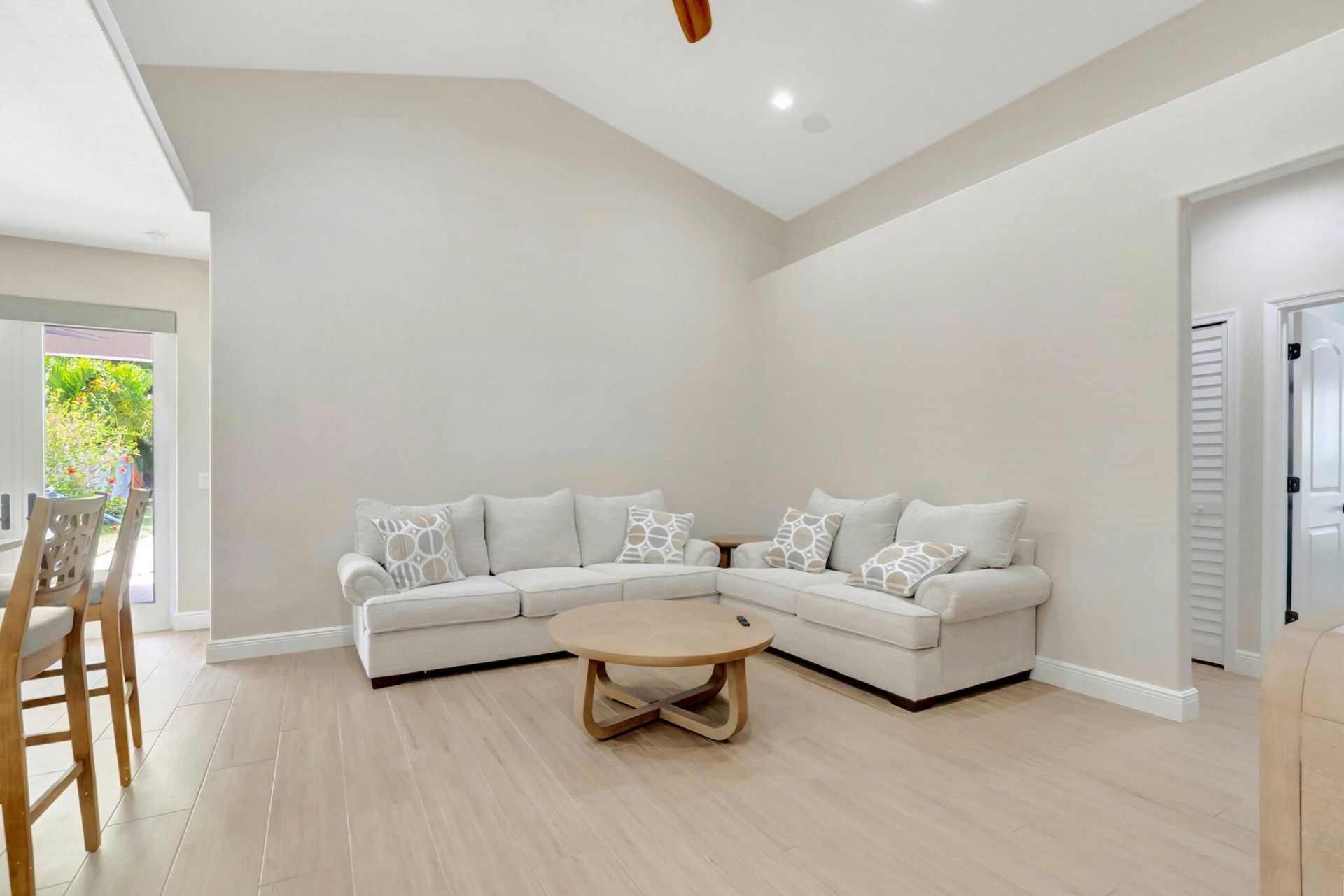 1050 Delray Lakes Drive, Delray Beach, FL 33444 Photo