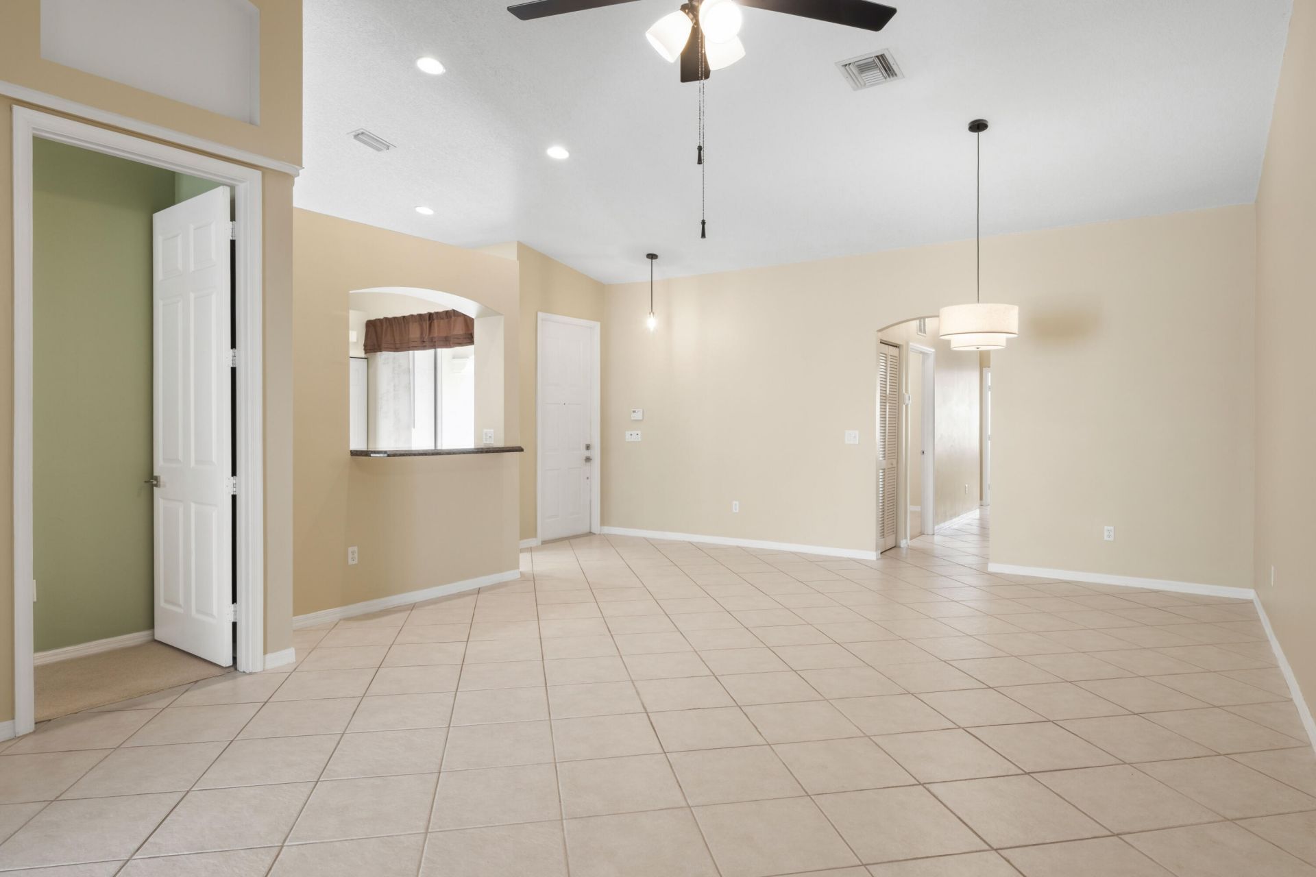 2179 Man Of War, West Palm Beach, FL 33411 Photo