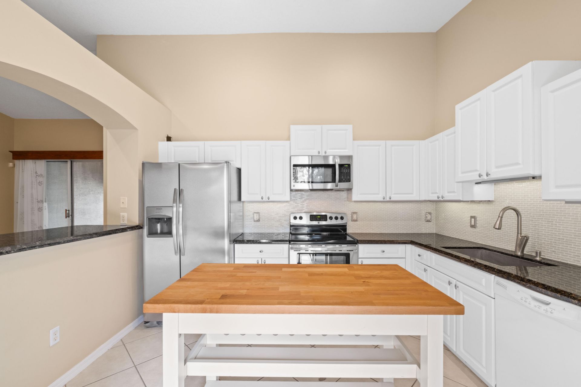 2179 Man Of War, West Palm Beach, FL 33411 Photo