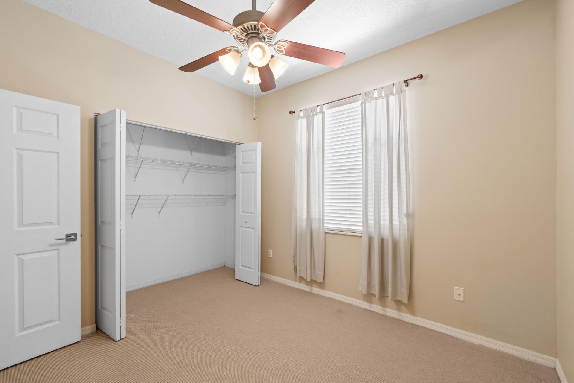 2179 Man Of War, West Palm Beach, FL 33411 Photo