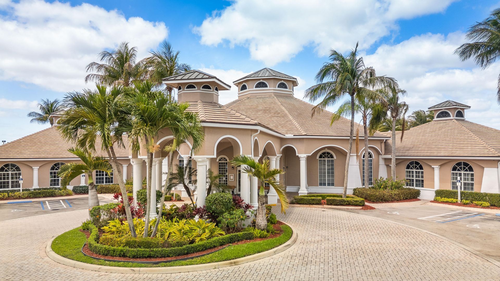 2179 Man Of War, West Palm Beach, FL 33411 Photo