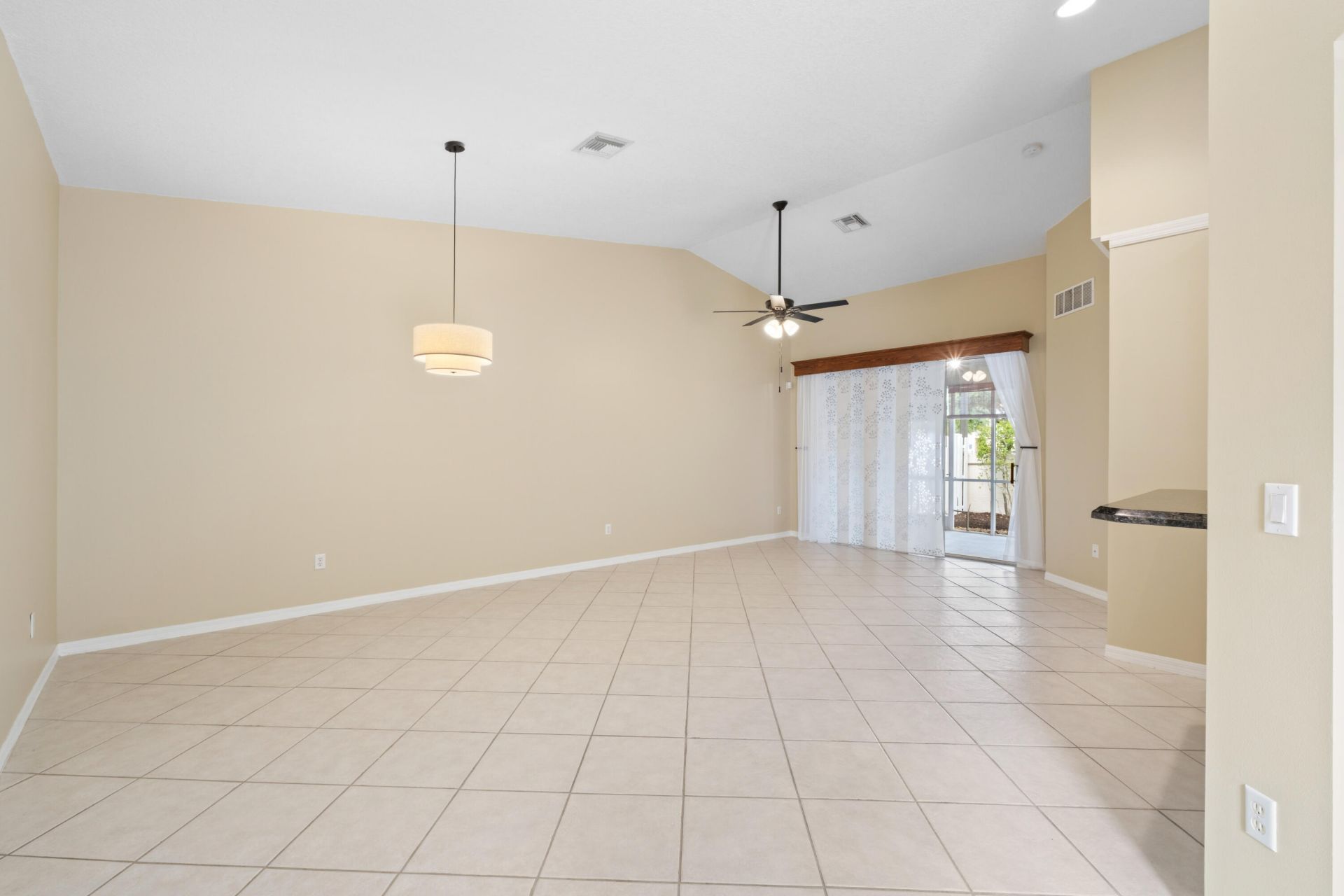 2179 Man Of War, West Palm Beach, FL 33411 Photo