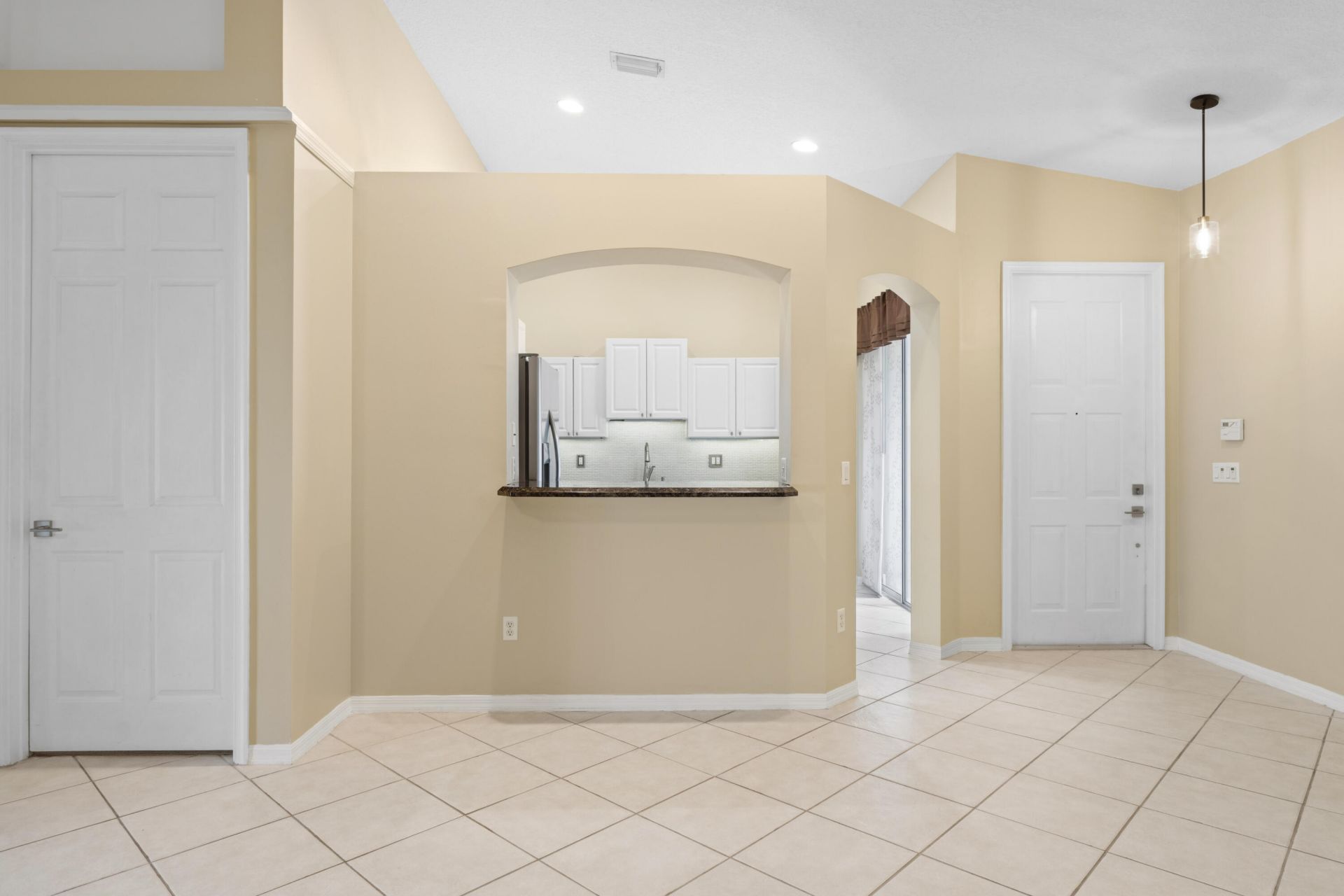 2179 Man Of War, West Palm Beach, FL 33411 Photo
