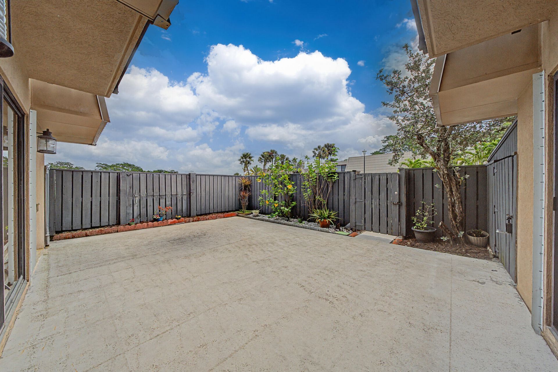 5710 57th Way, West Palm Beach, FL 33409 Photo