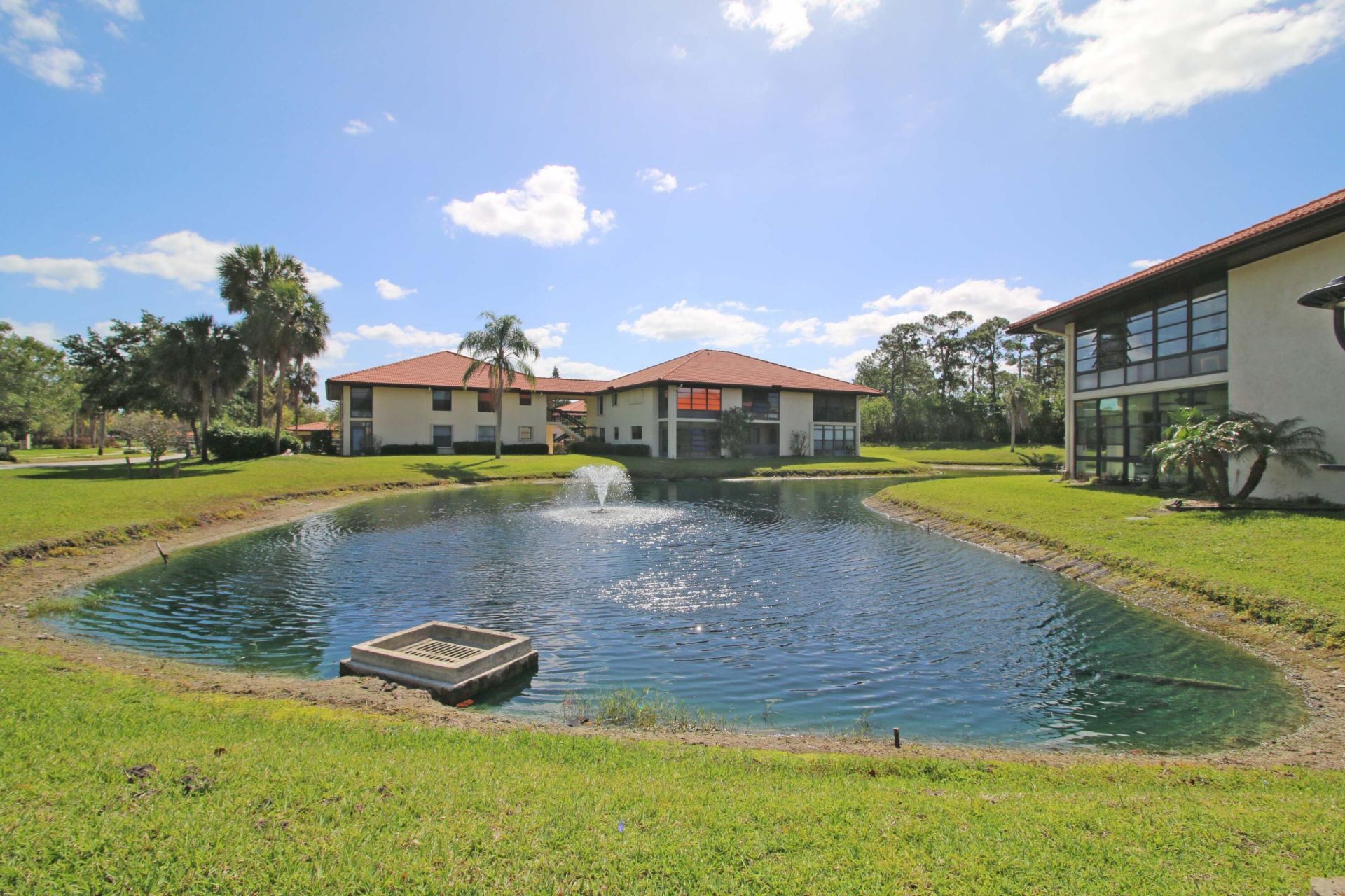 450 SW South River Drive, Unit 104, Stuart, FL 34997 Photo