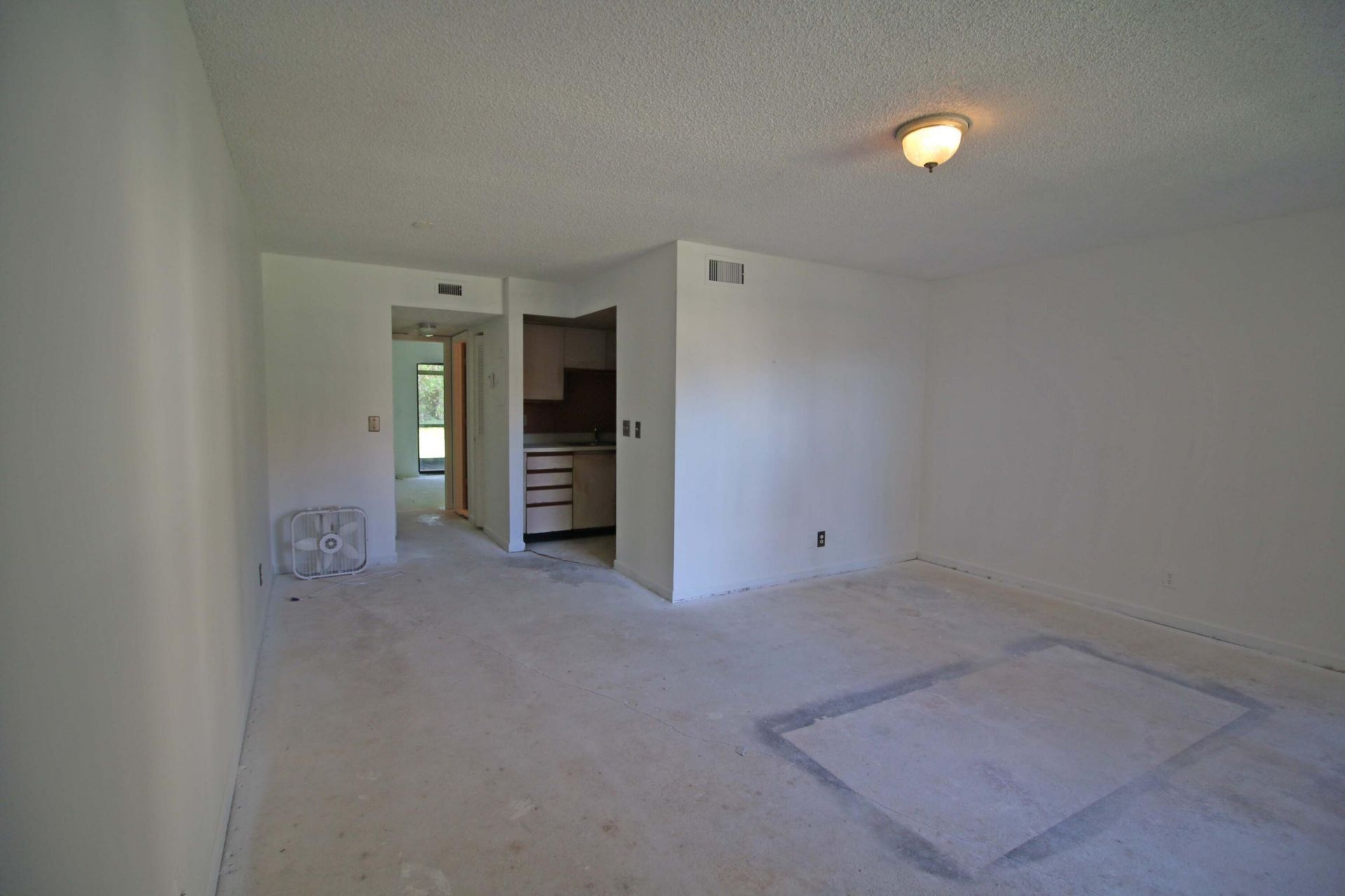 450 SW South River Drive, Unit 104, Stuart, FL 34997 Photo
