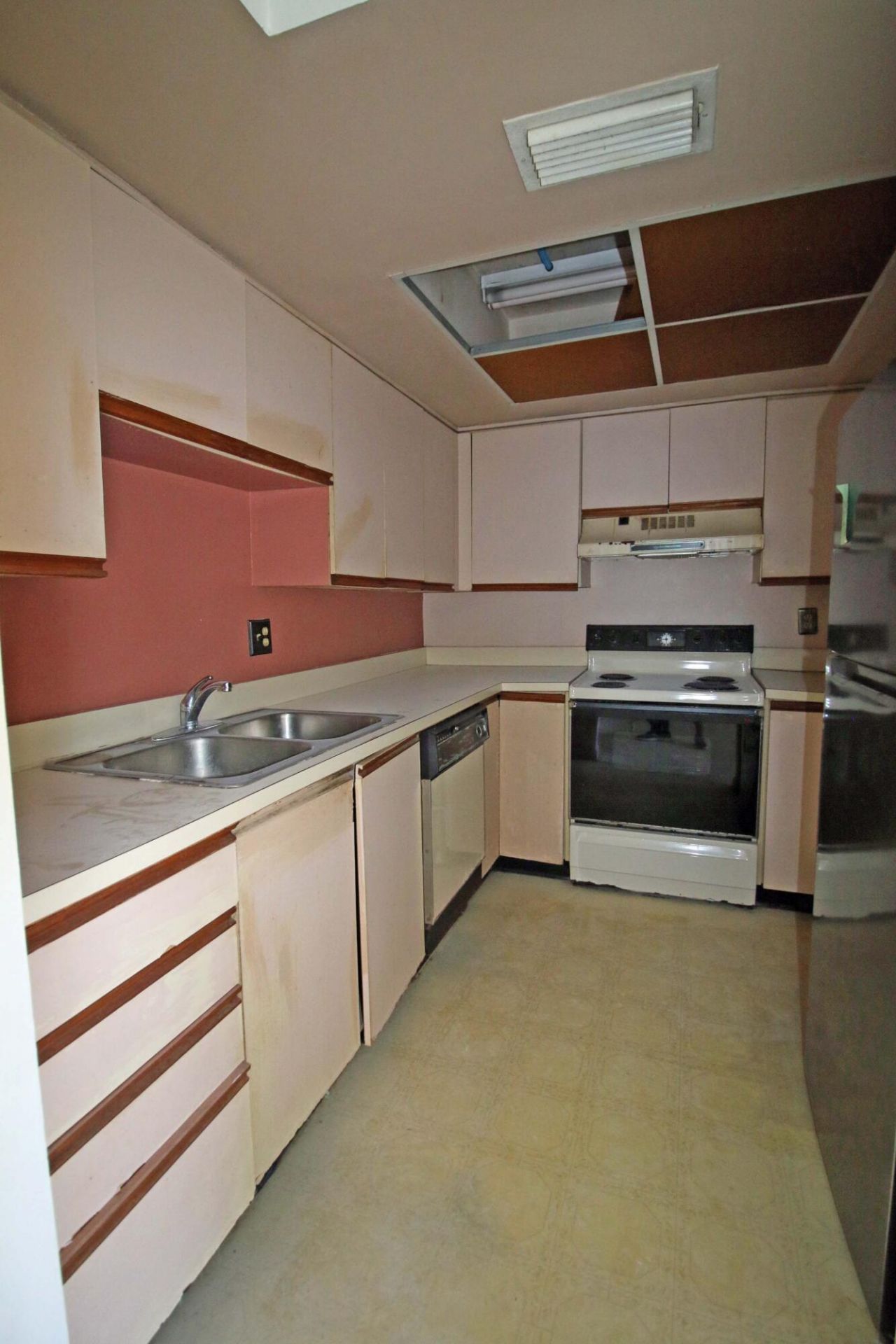 450 SW South River Drive, Unit 104, Stuart, FL 34997 Photo