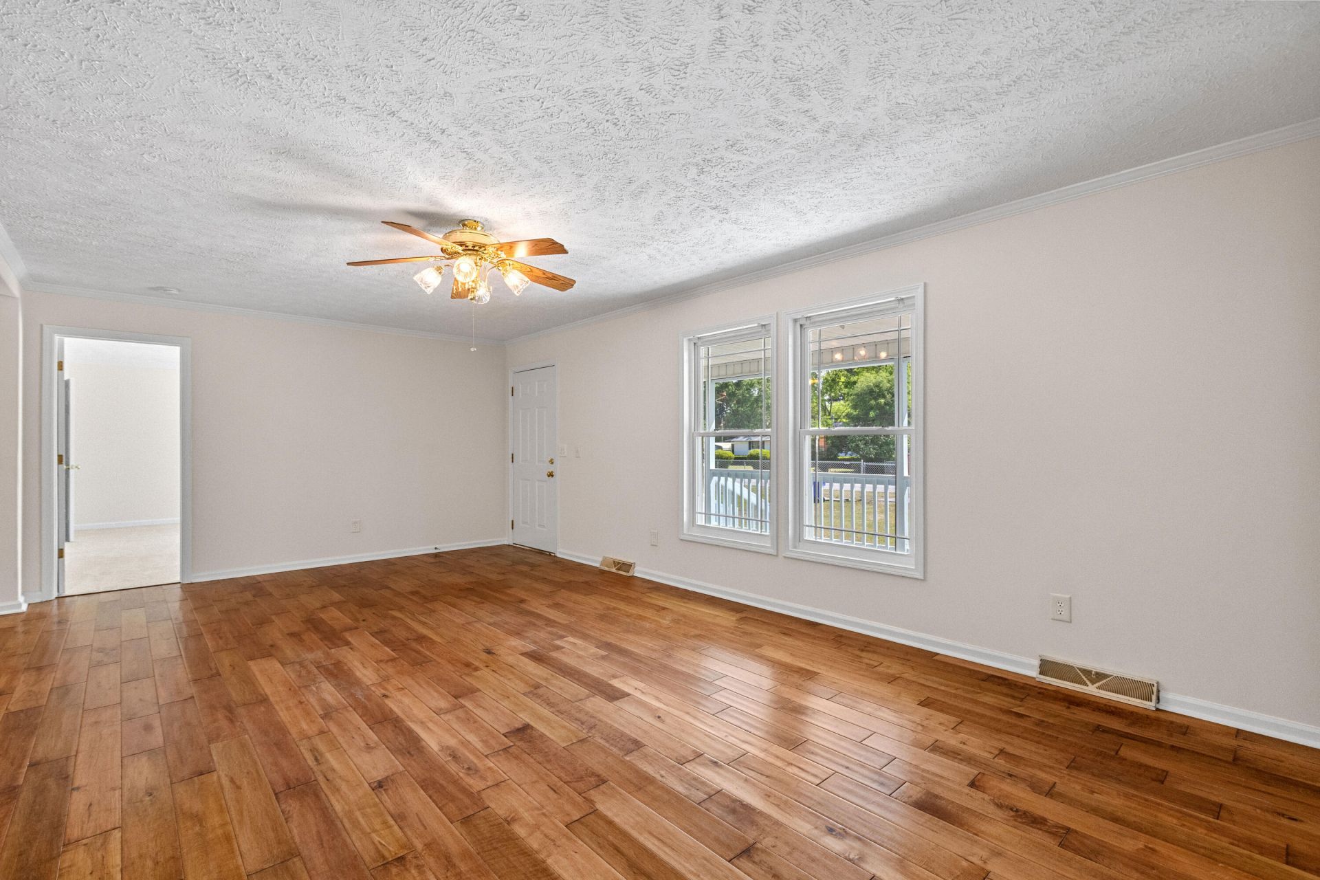 3241 Clairmont Drive Photo 8