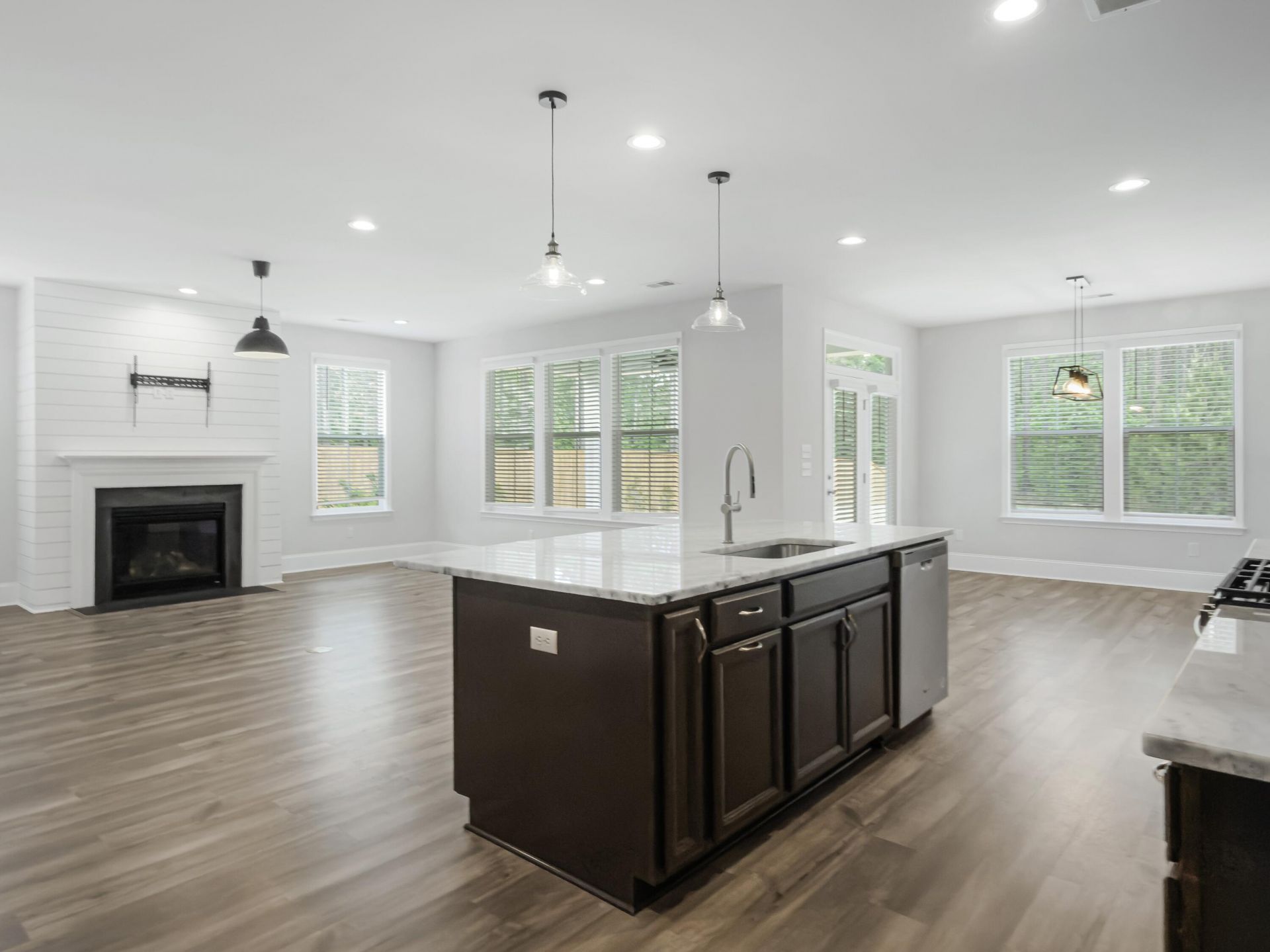 216 Quimby Hill Drive Photo 10
