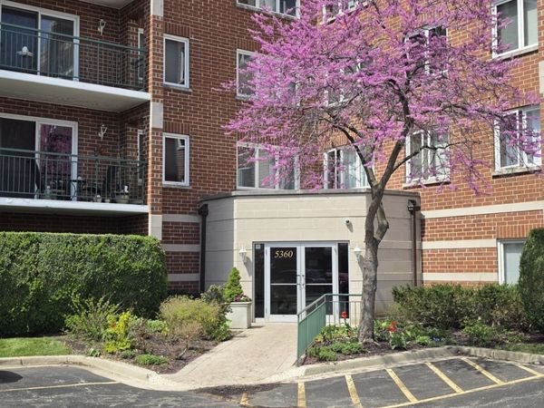 5360 N Lowell Avenue , Unit 510, Chicago, IL 60630