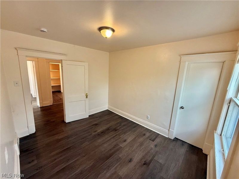 6913 Harvard Avenue, Cleveland, OH 44105 Photo 12