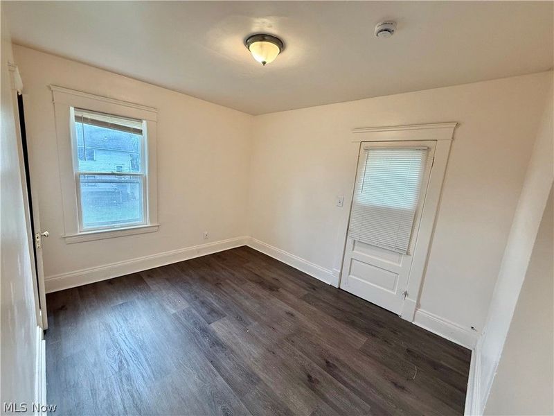 6913 Harvard Avenue, Cleveland, OH 44105 Photo 14