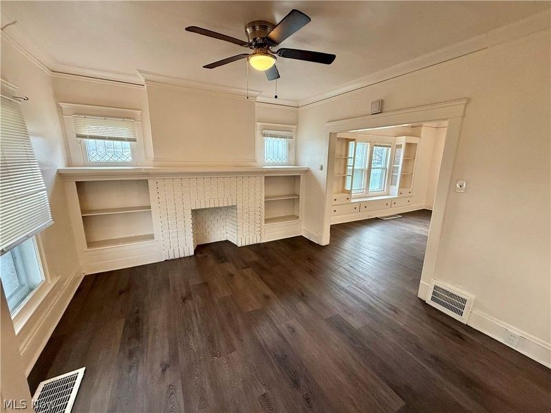 6913 Harvard Avenue, Cleveland, OH 44105 Photo 4