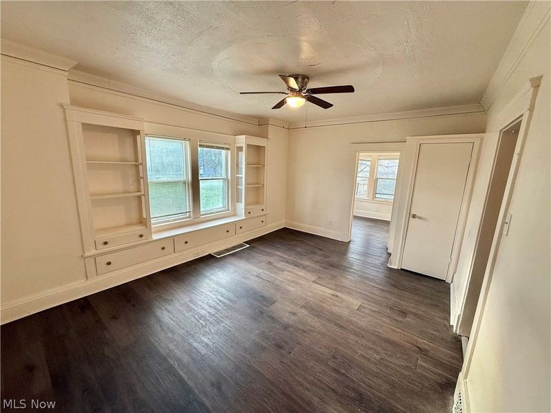 6913 Harvard Avenue, Cleveland, OH 44105 Photo 6