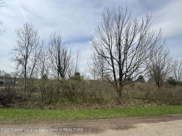 V/l Short , Perrinton, MI 48871