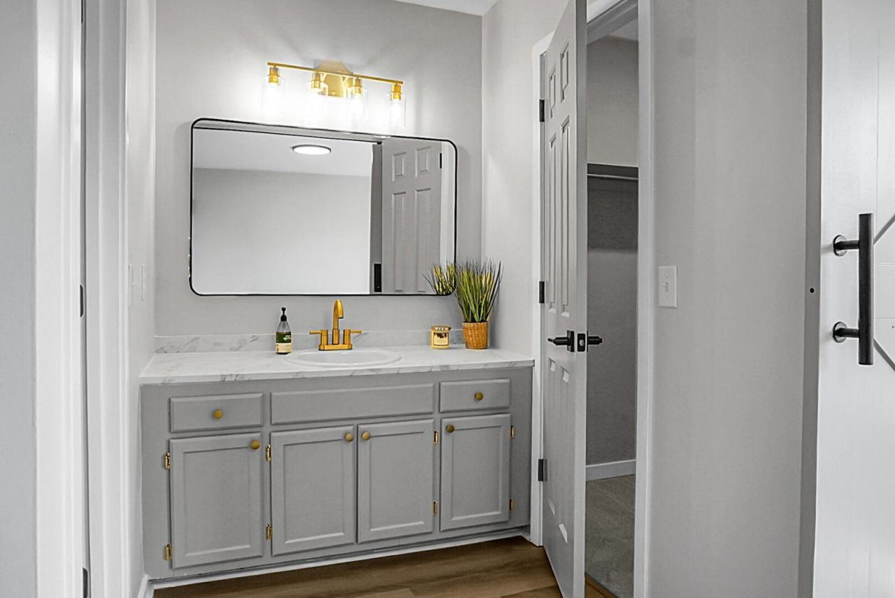 4191 Highgate Court Photo 13