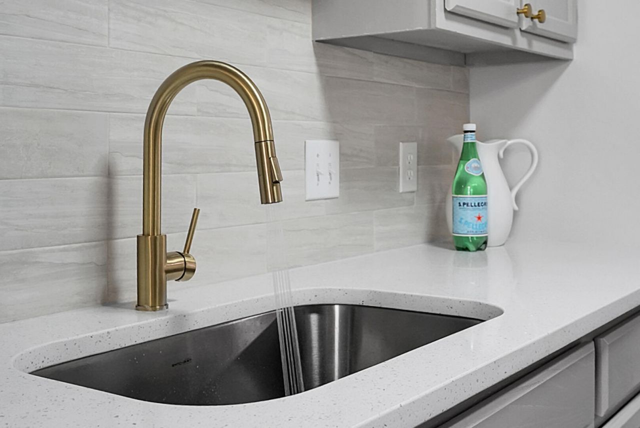 4191 Highgate Court Photo 6