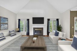 5425 Roxbury Drive photo 4