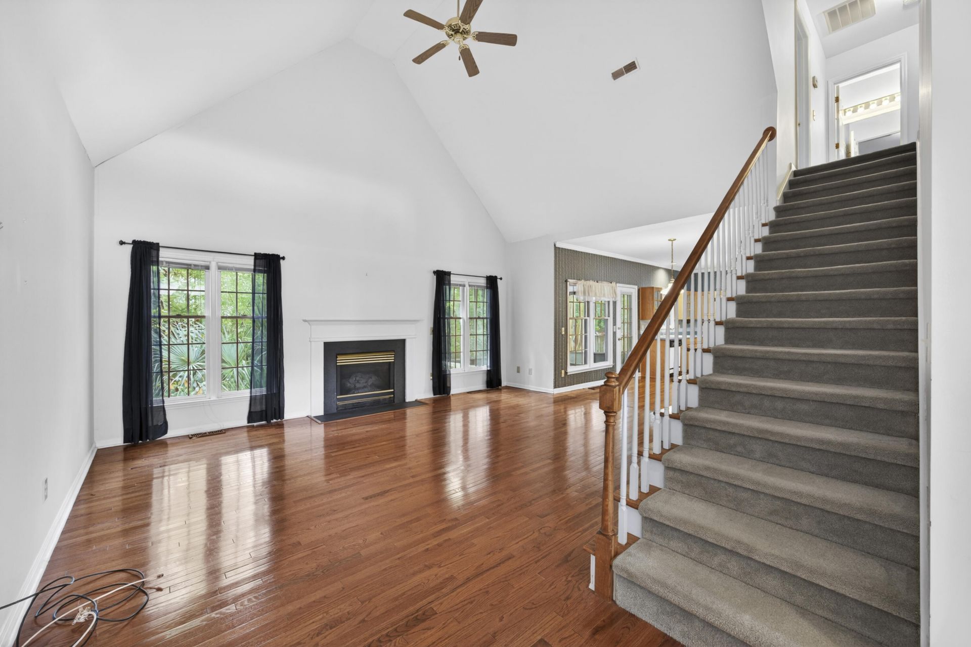 5425 Roxbury Drive Photo 40