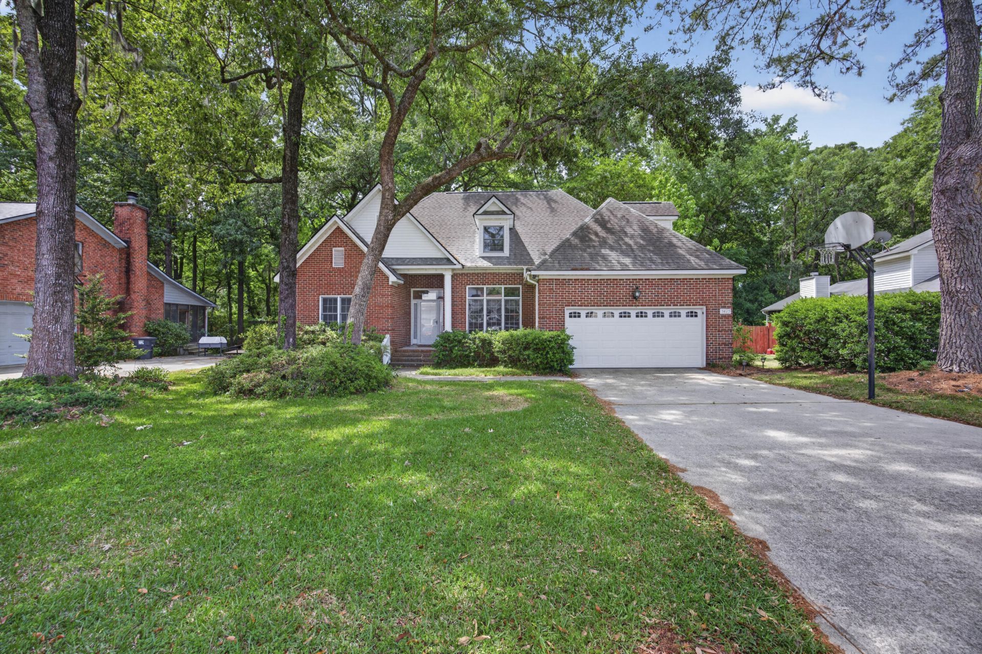 5425 Roxbury Drive Photo 57