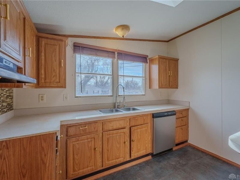 454 E Church Street, Xenia, OH 45385 Photo 11