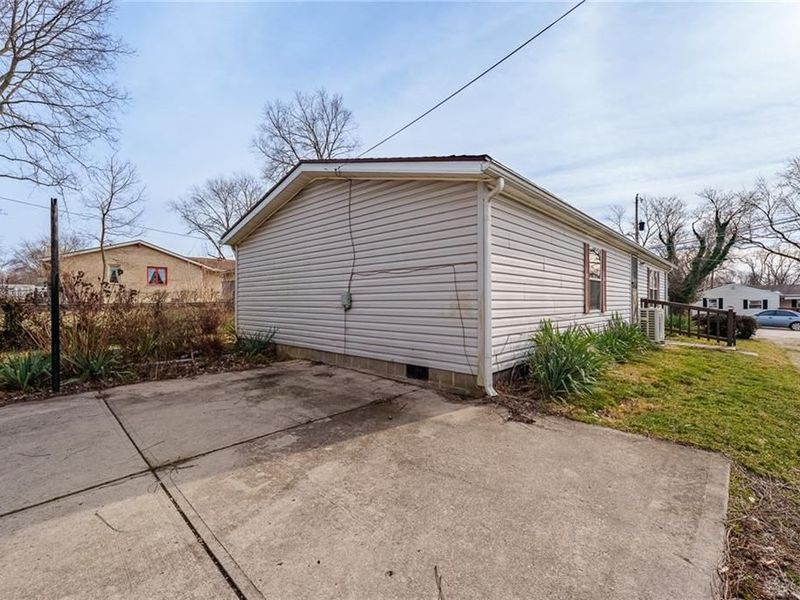 454 E Church Street, Xenia, OH 45385 Photo 30