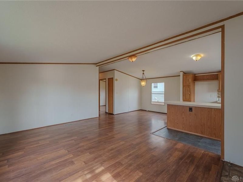 454 E Church Street, Xenia, OH 45385 Photo 7