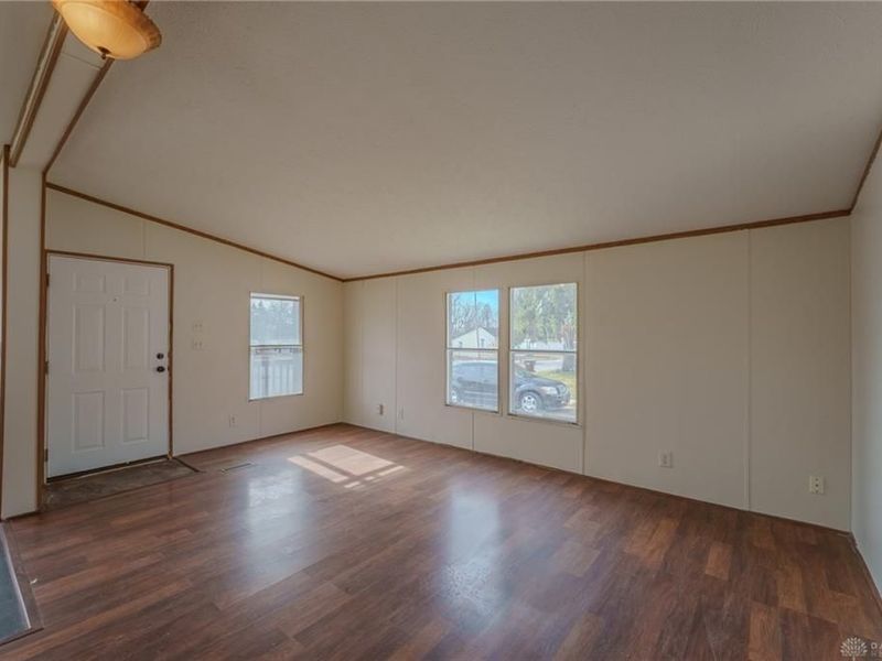 454 E Church Street, Xenia, OH 45385 Photo 9