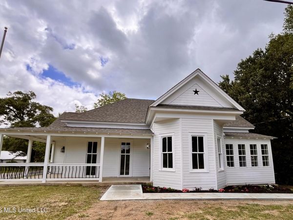 103 S 3rd Street, Wiggins, MS 39577