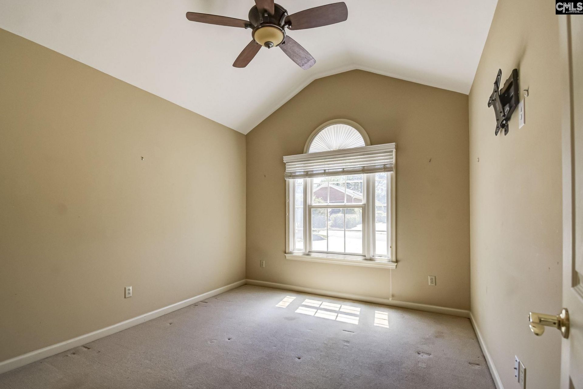 202 Pinnacle Drive Photo 6
