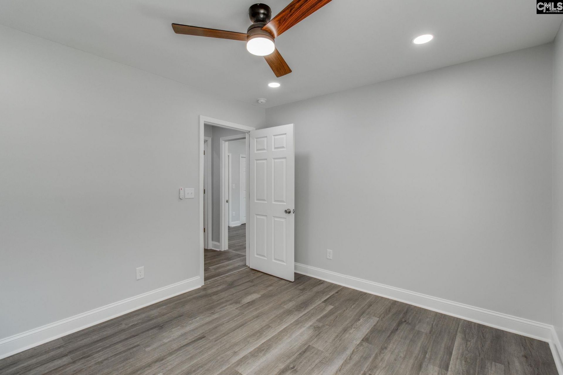 2327 Willow Street Photo 22