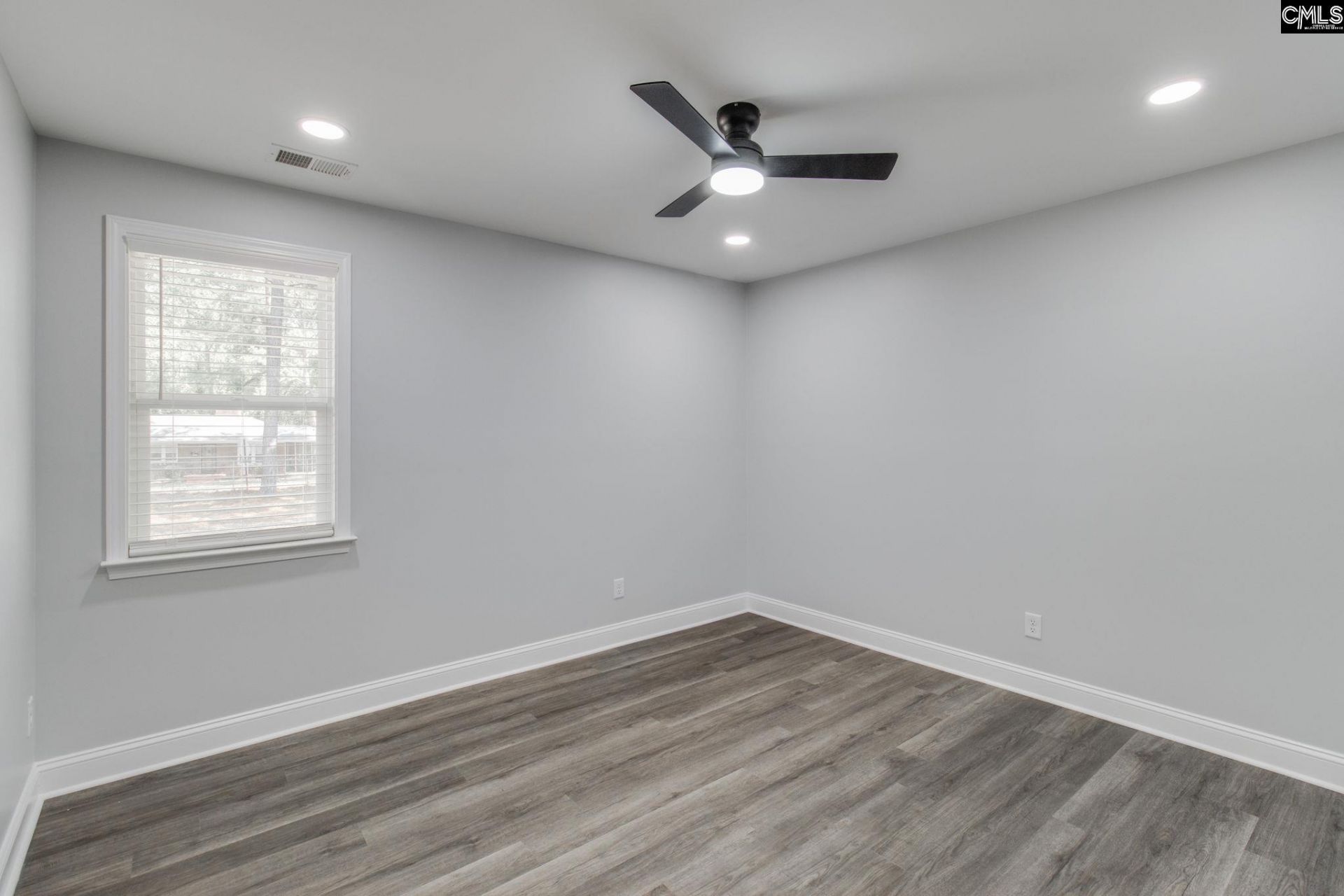 2327 Willow Street Photo 27