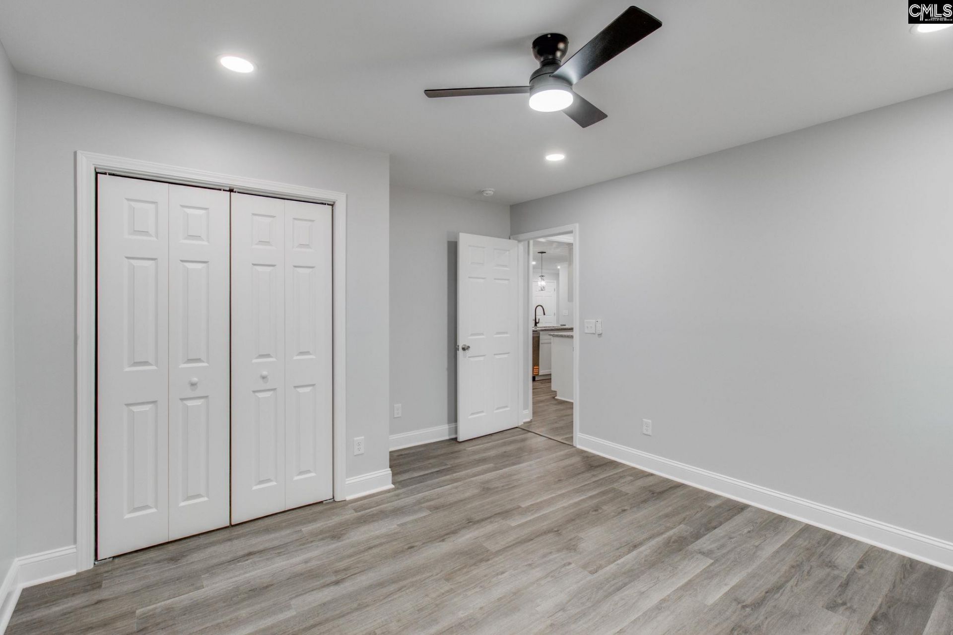 2327 Willow Street Photo 28