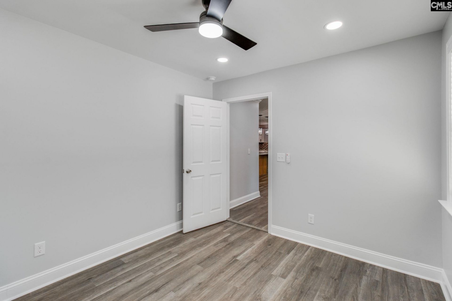 2327 Willow Street Photo 30