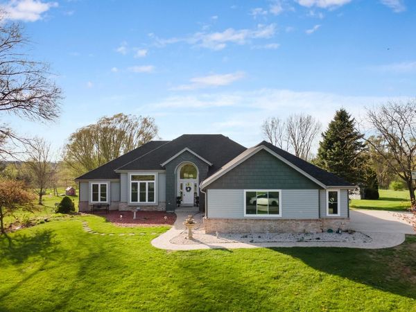 W1578 Marsh ROAD, Palmyra, WI 53156