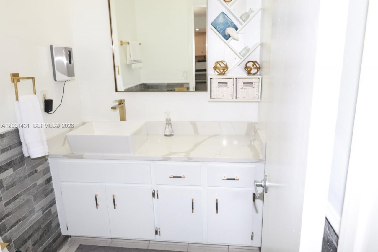 1569 Shaker Cir , Wellington, FL 33414 Photo