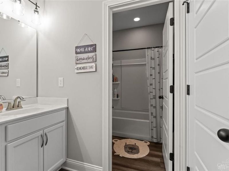 2425 Middleboro Road, Washington Township, OH 45113 Photo 82