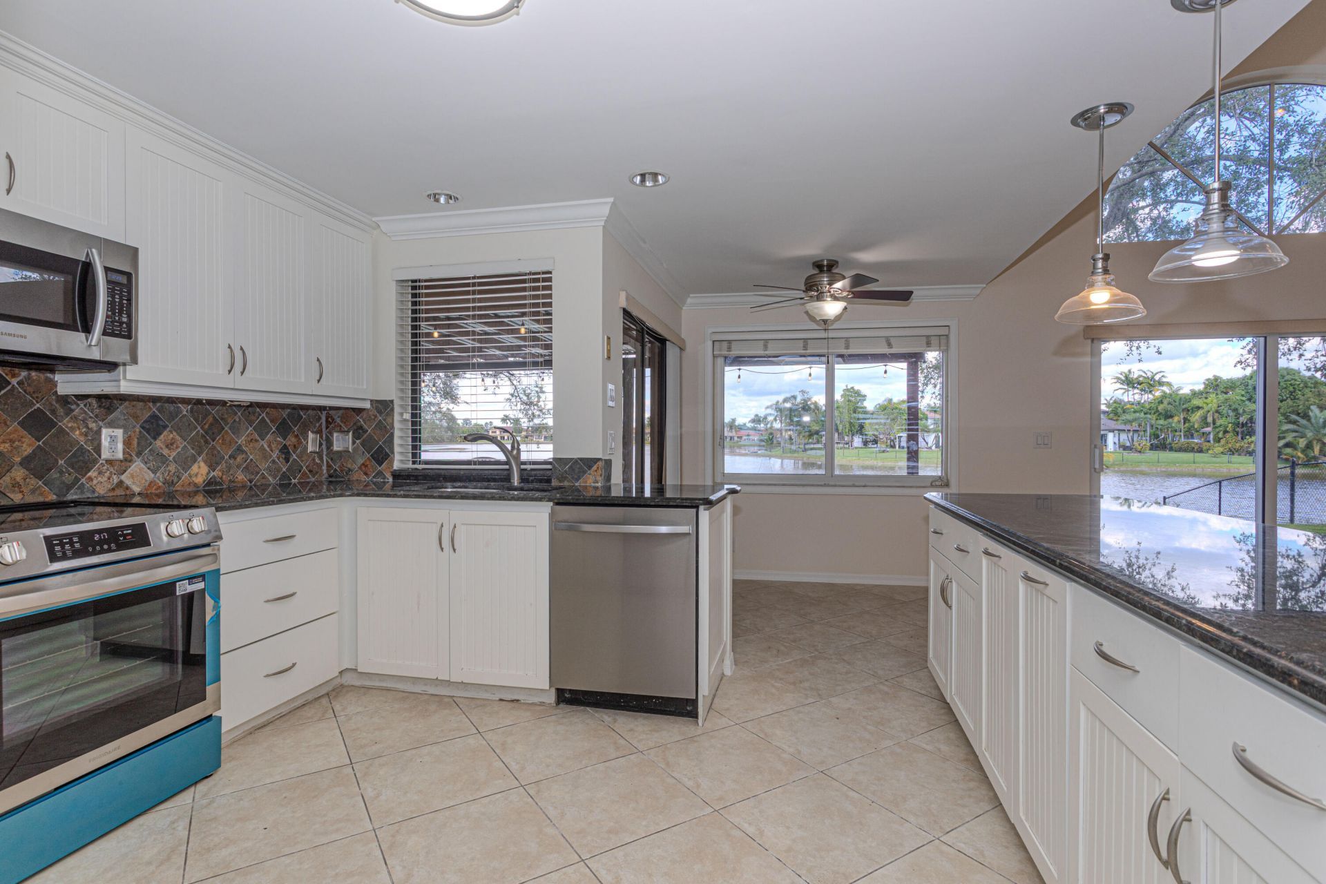 19921 NW 4th Street, Pembroke Pines, FL 33029 Photo