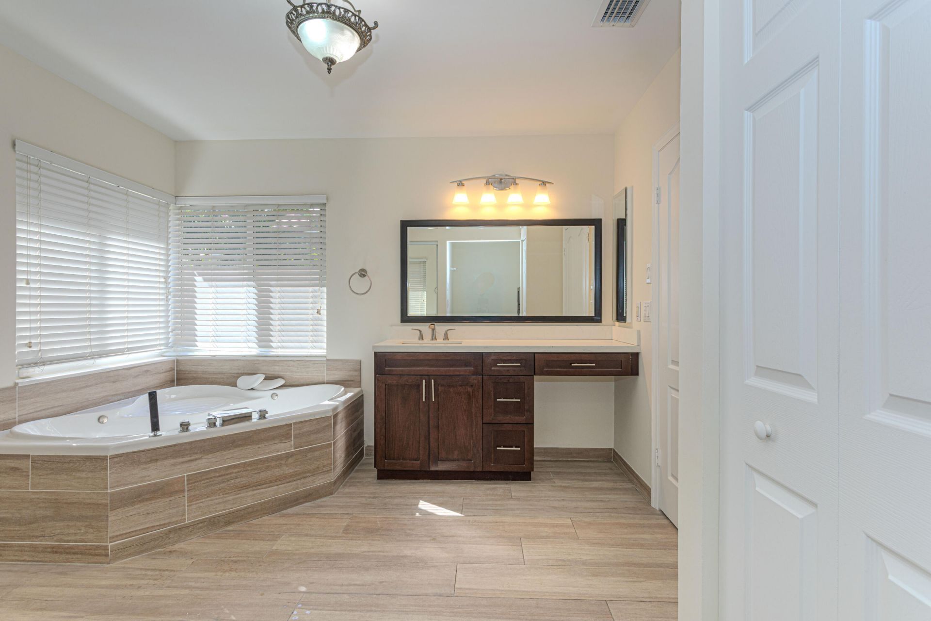 19921 NW 4th Street, Pembroke Pines, FL 33029 Photo