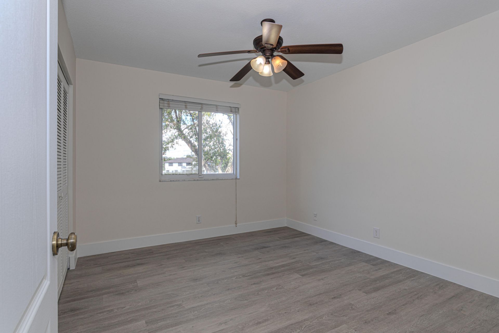 19921 NW 4th Street, Pembroke Pines, FL 33029 Photo