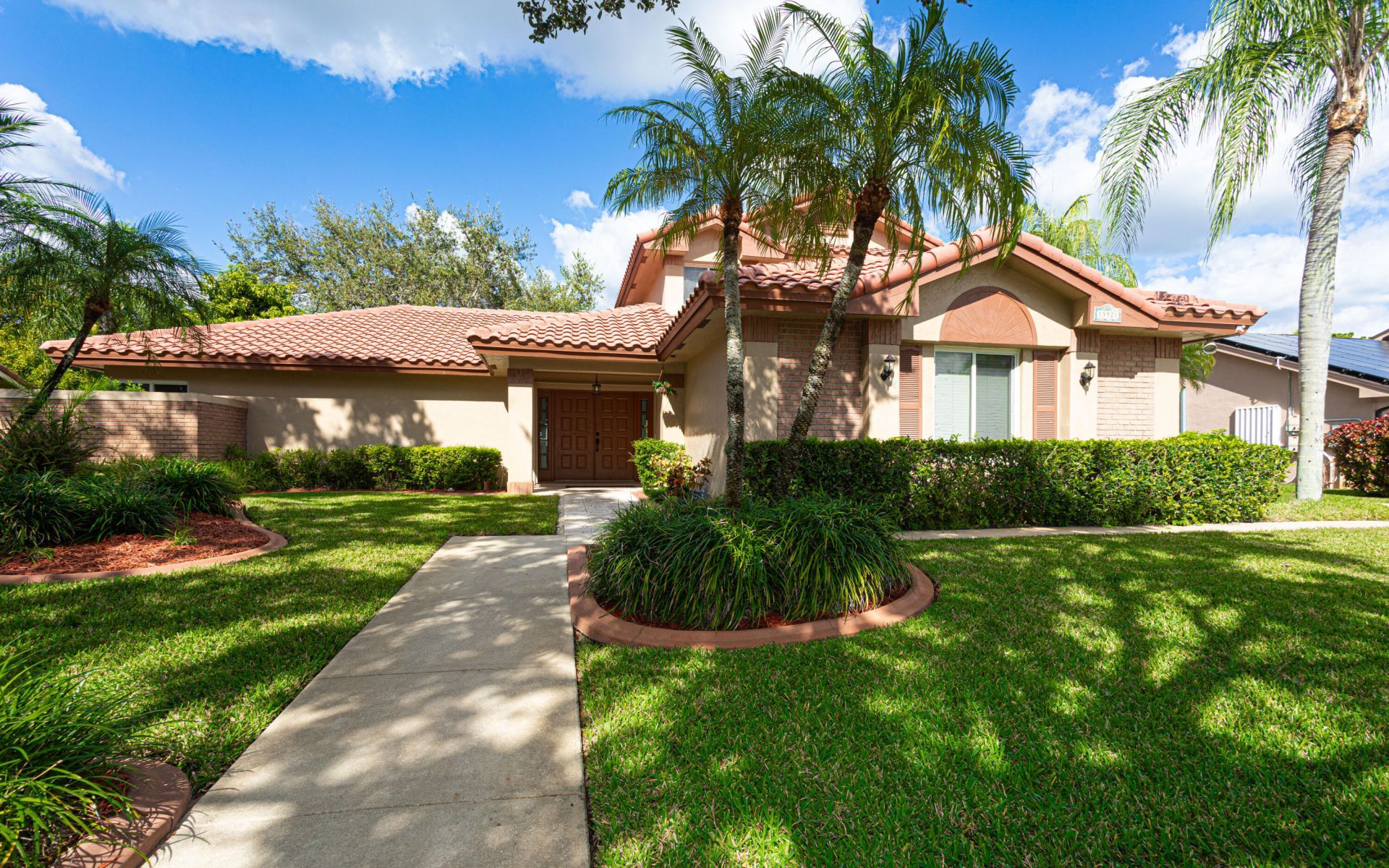19921 NW 4th Street, Pembroke Pines, FL 33029 Photo